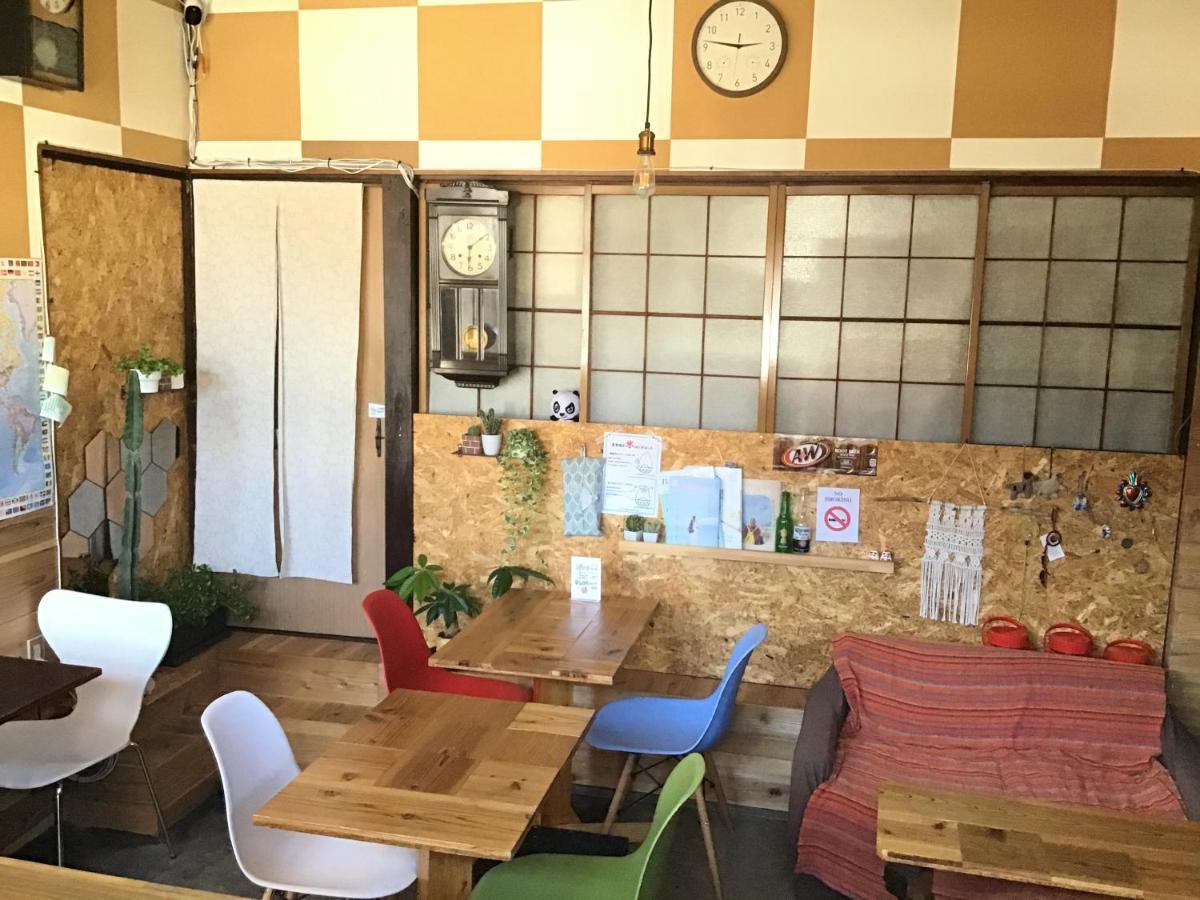 Guesthouse Daruma Takayama  Bagian luar foto